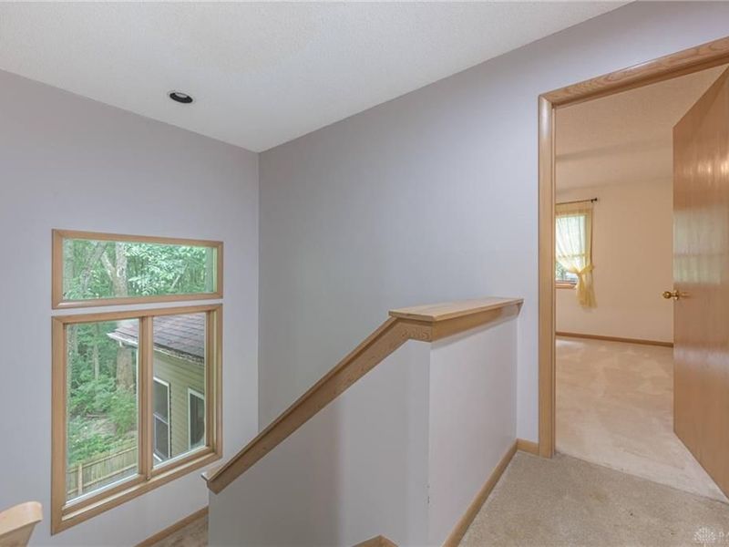 6584 Stillcrest Way, Butler Township, OH 45414 Photo 21
