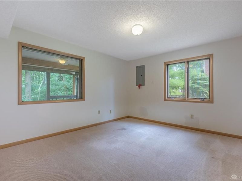 6584 Stillcrest Way, Butler Township, OH 45414 Photo 35