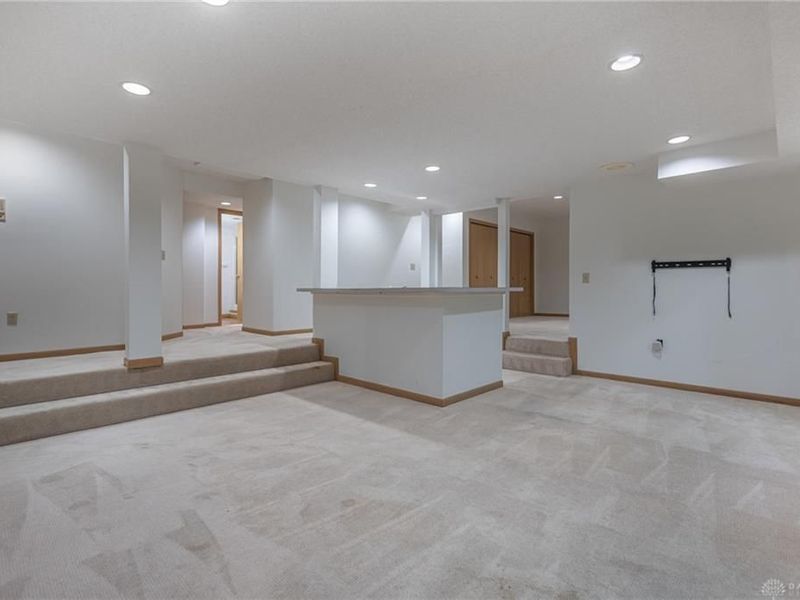 6584 Stillcrest Way, Butler Township, OH 45414 Photo 37