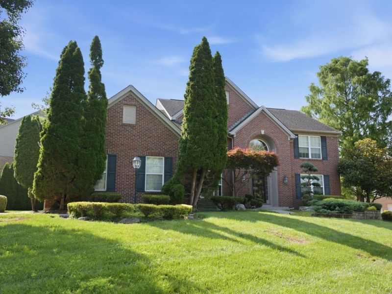 7675 Tylers Meadow Drive, West Chester, OH 45069 Photo 2