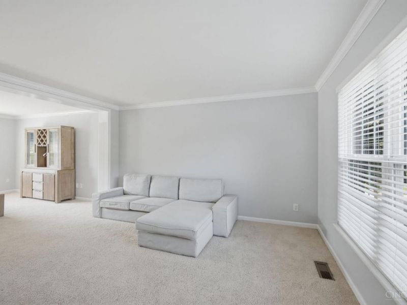 7675 Tylers Meadow Drive, West Chester, OH 45069 Photo 9