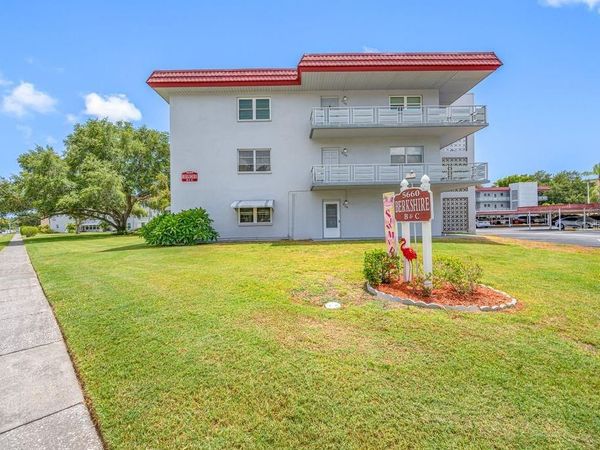 5660 80TH STREET N, Unit B101, ST PETERSBURG, FL 33709