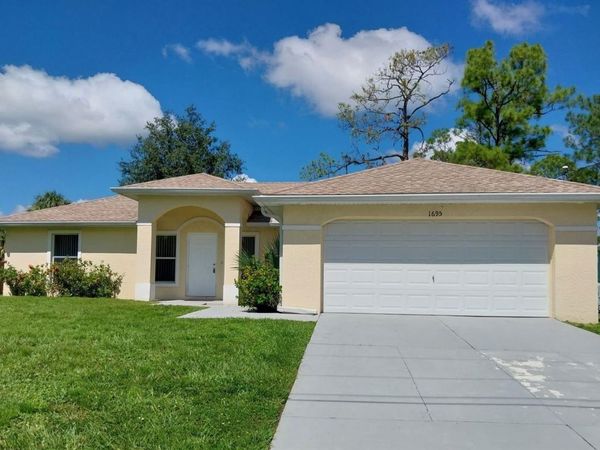 1695 GAUGUIN ROAD , NORTH PORT, FL 34288
