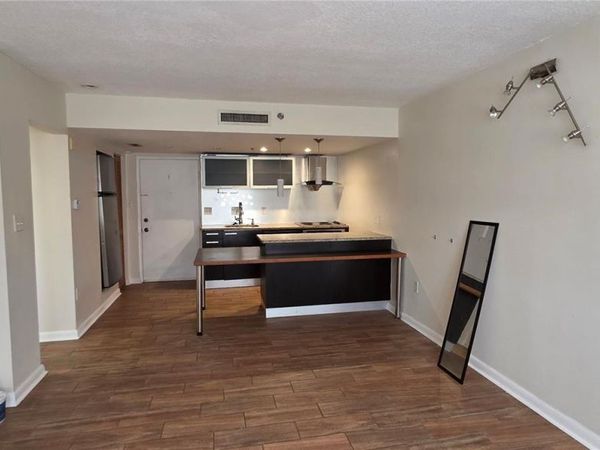 701 S MADISON AVENUE , Unit 407, CLEARWATER, FL 33756
