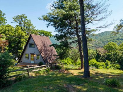 1093 OVERLOOK MOUNTAIN RD Elkton, VA 22827