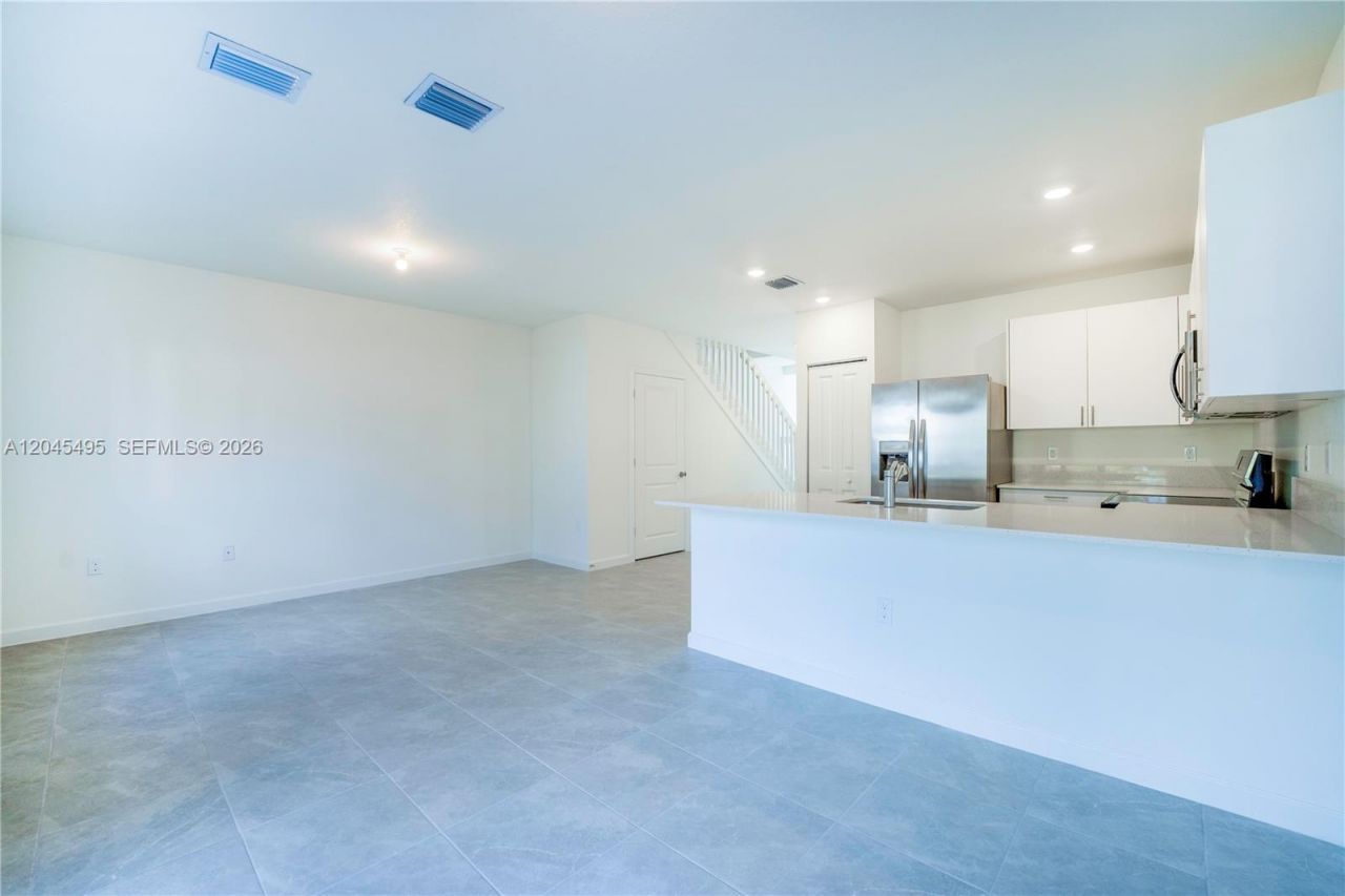 5125 SW 37th St, Pembroke Park, FL 33023 Photo