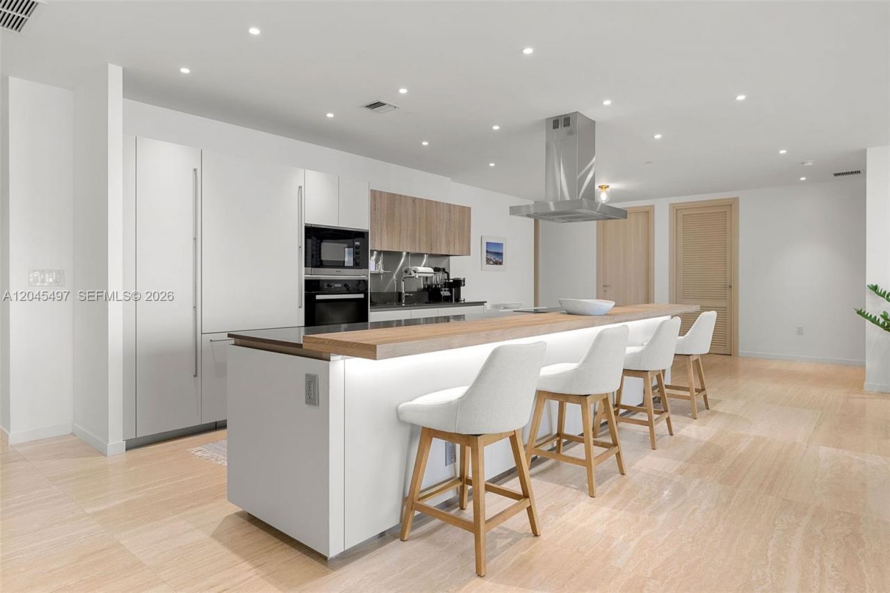 1000 Brickell Plz , Unit PH5403, Miami, FL 33131 Photo