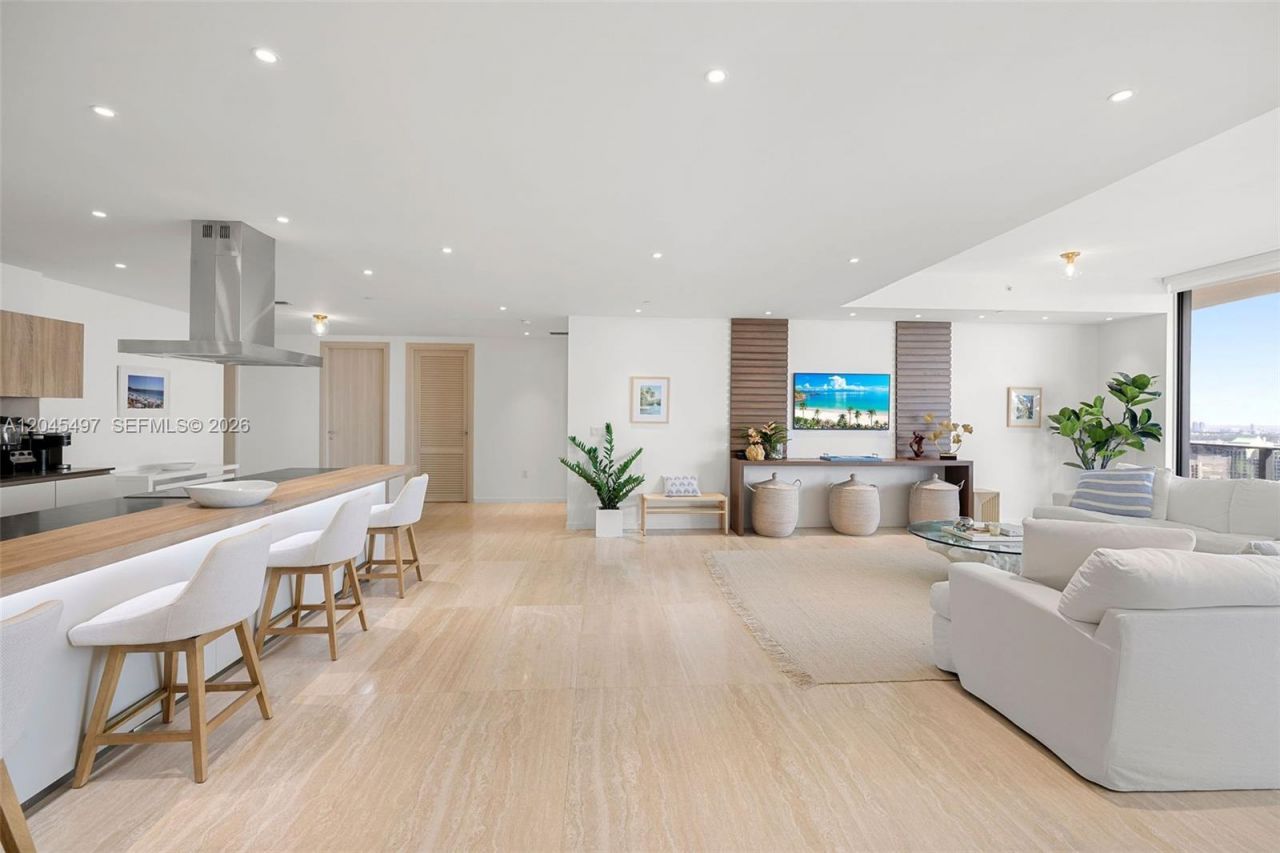 1000 Brickell Plz , Unit PH5403, Miami, FL 33131 Photo
