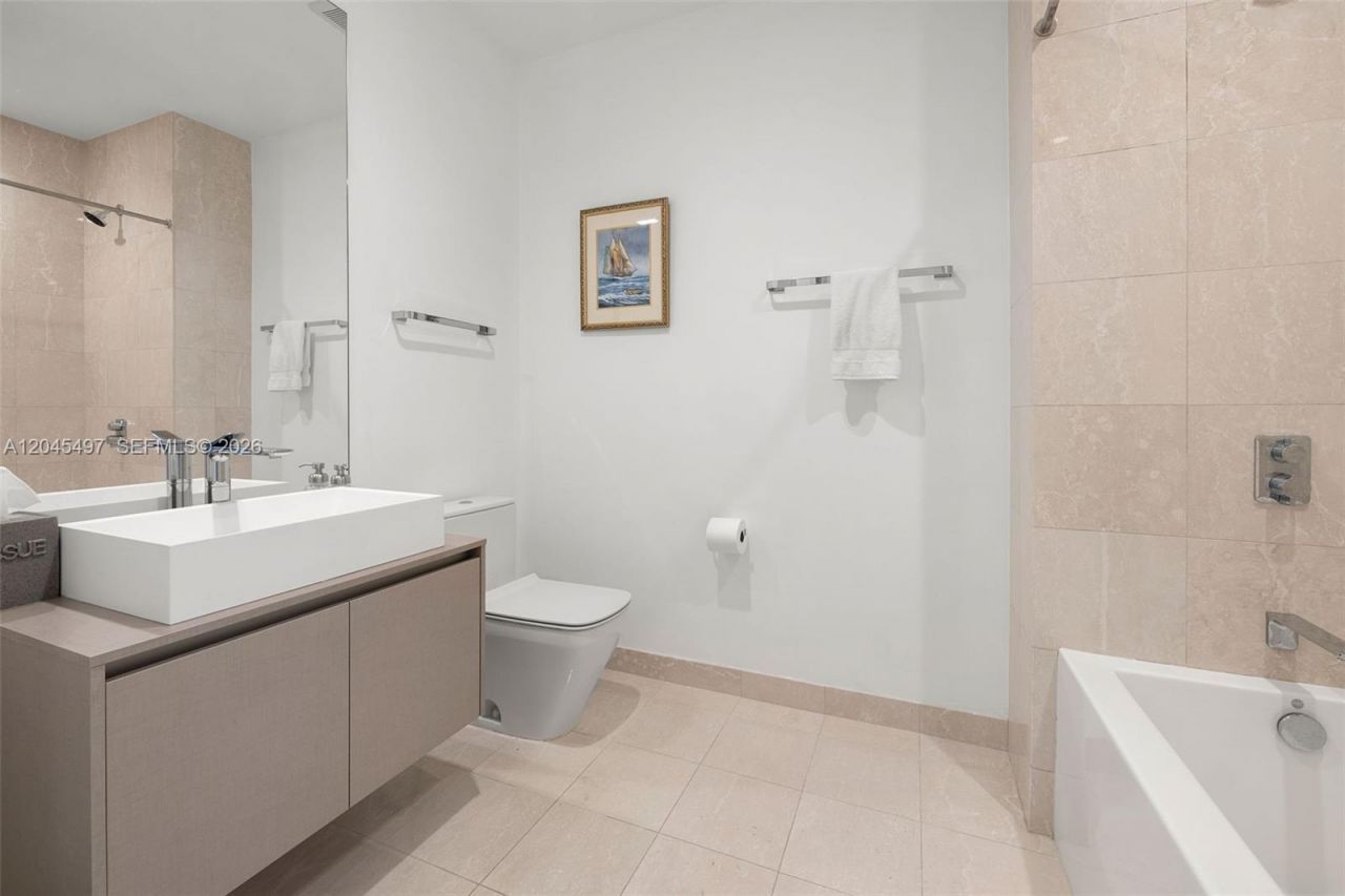 1000 Brickell Plz , Unit PH5403, Miami, FL 33131 Photo