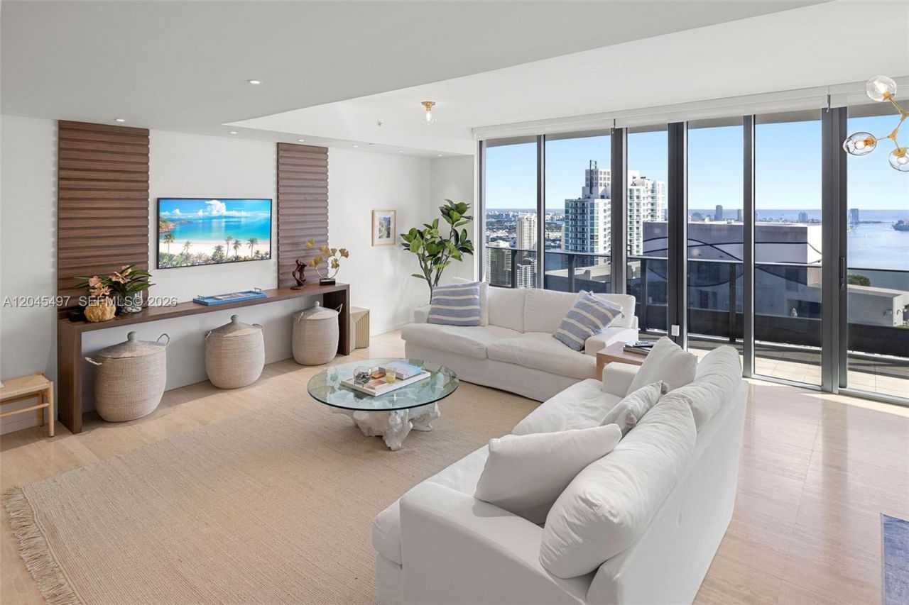 1000 Brickell Plz , Unit PH5403, Miami, FL 33131 Photo