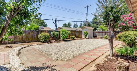 8944 New Dawn Dr, Sacramento, CA 95826 Photo