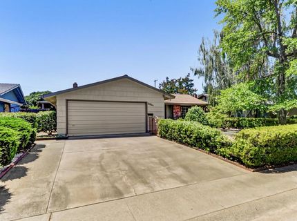 8944 New Dawn Dr, Sacramento, CA 95826 Photo