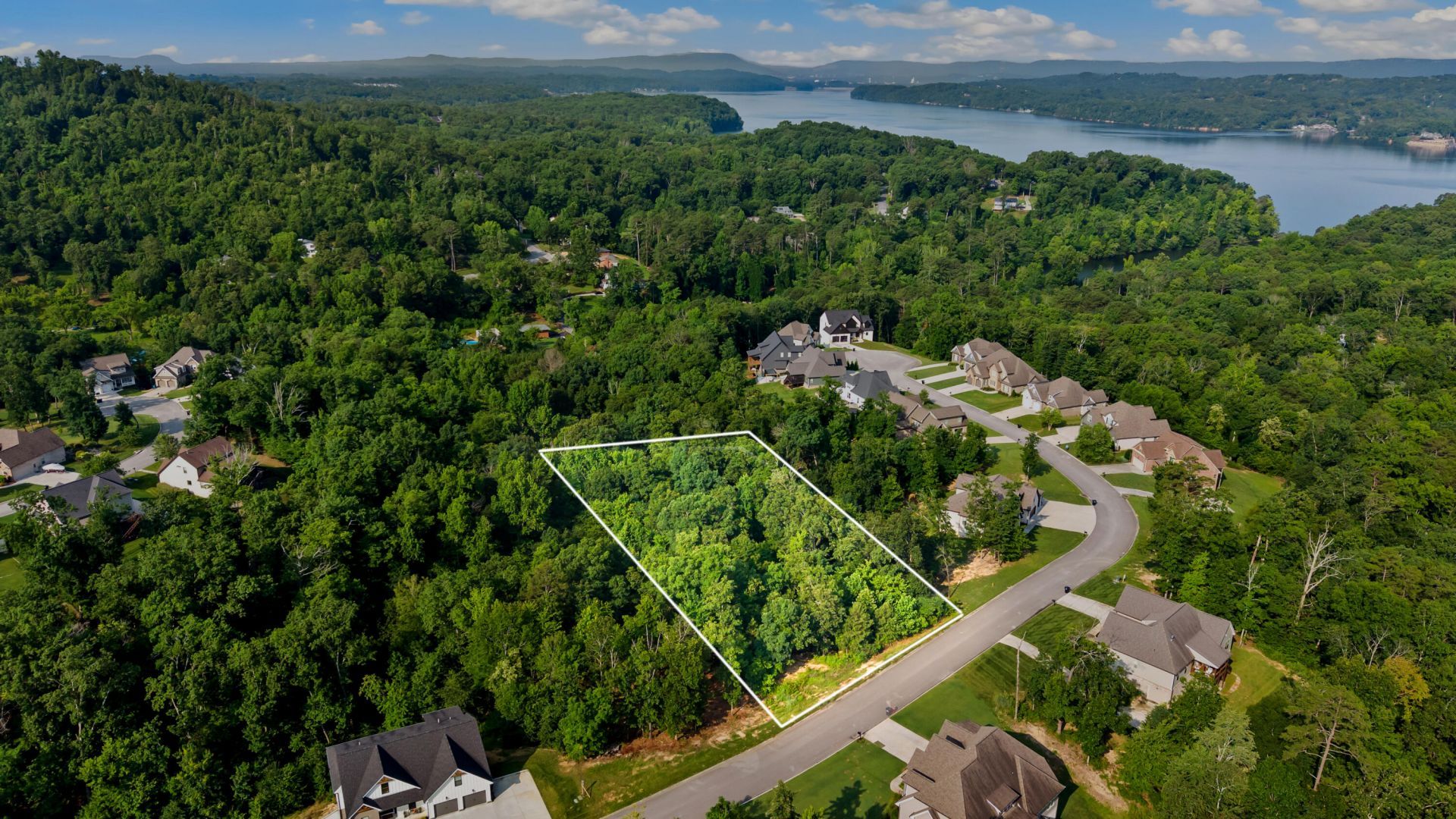 5159 Abigail Lane, Chattanooga, TN 37416 Main Photo