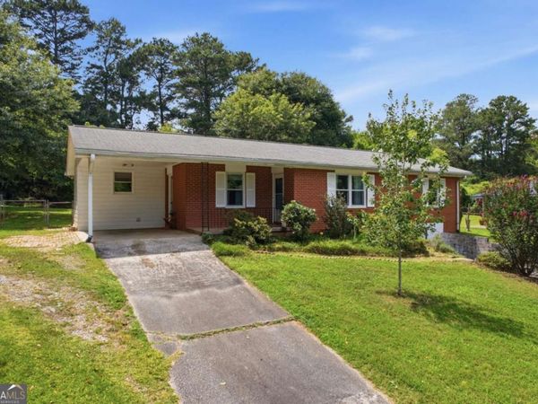 3576 Lakeshore Drive, Smyrna, GA 30082