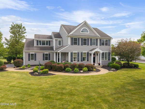37 Farmview Lane, Waterford, NY 12188