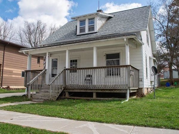 755 N Court Street, Platteville, WI 53818