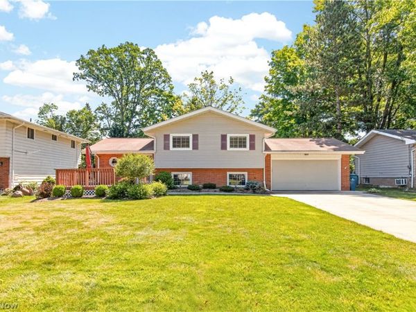 5051 Berkshire , North Olmsted, OH 44070