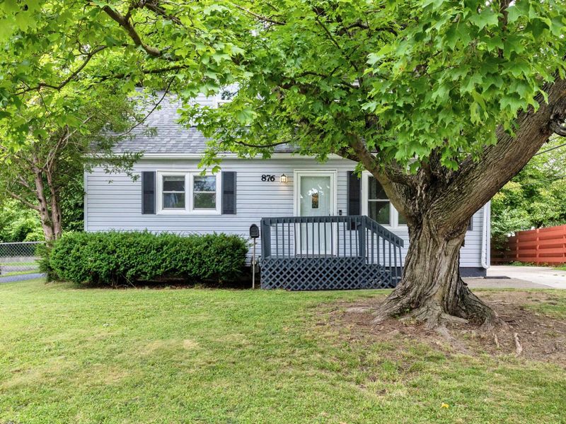 876 Minerva Avenue, Columbus, OH 43229 Photo 3