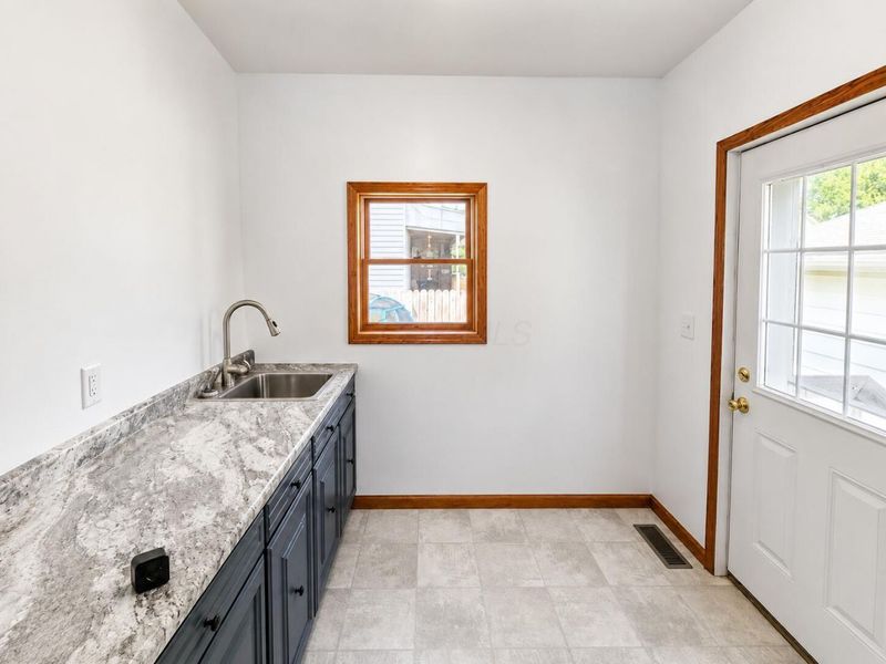 300 Summit Street , Marion, OH 43302 Photo 17