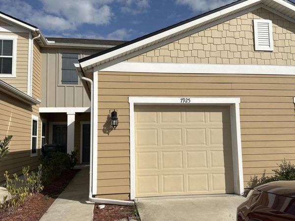 7925 ECHO SPRINGS Road, Jacksonville, FL 32256