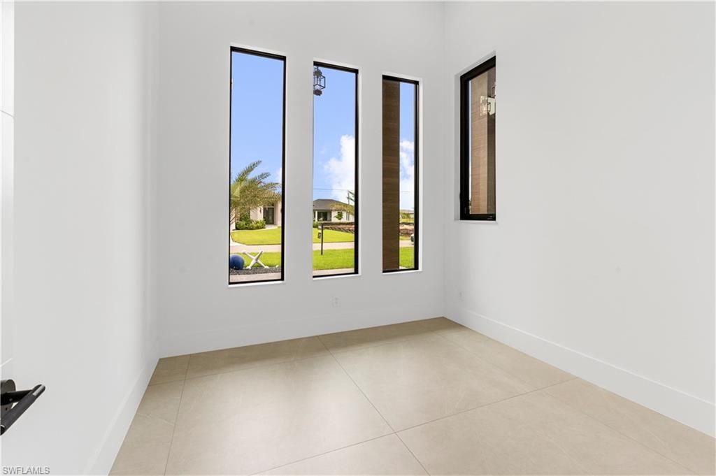 105 SW 33rd Pl, Cape Coral, FL 33991 Photo