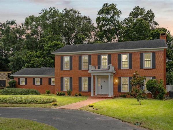 1440 Regency Oaks Drive W, Mobile, AL 36609
