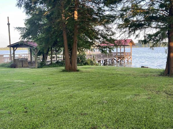 279 Lakehall Road , Lake Village, AR 71653