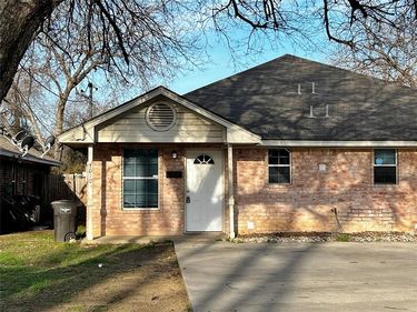 1010 S Retta Street, Fort Worth, TX 76111