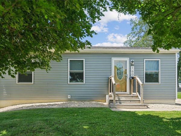 160 West Post Road NW, Cedar Rapids, IA 52405
