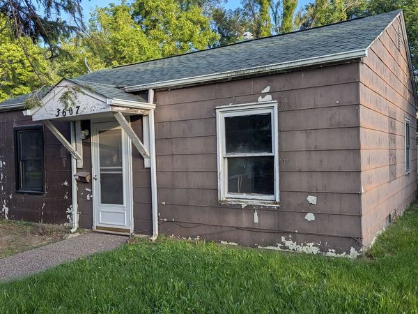 3607 Keota Avenue , Davenport, IA 52802