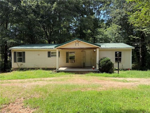 1633 Butterfly Lane , Statham, GA 30666