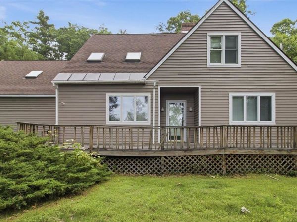 164 Skyboro W Road, Pownal, VT 05261