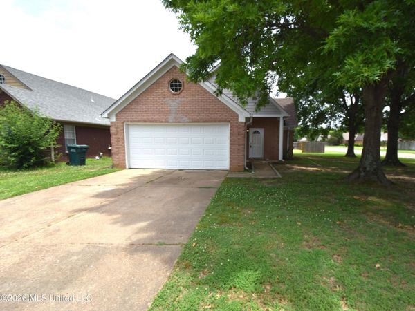 5558 Kayla Drive, Southaven, MS 38671