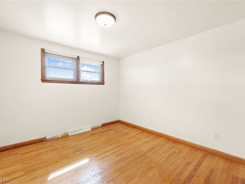 13471 Kauffman Avenue, Sterling, OH 44276 Photo 18