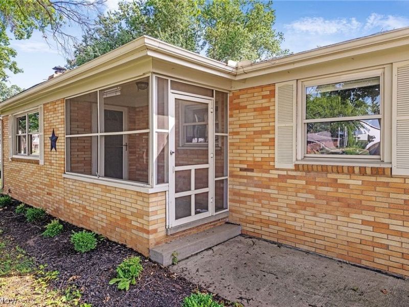 13471 Kauffman Avenue, Sterling, OH 44276 Photo 2