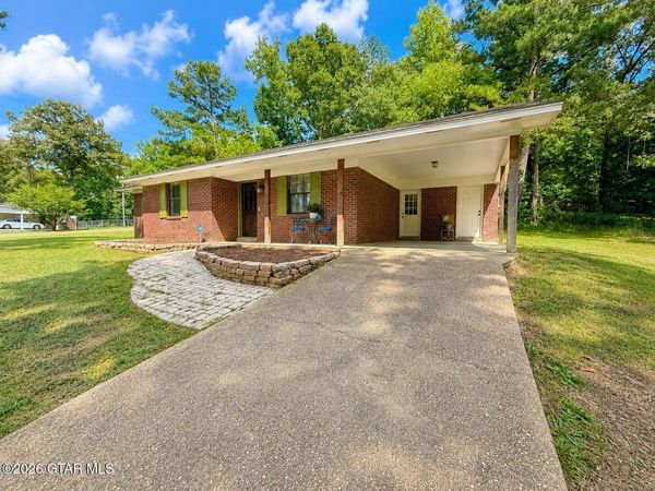 511 Deer Trail, Columbus, MS 39702