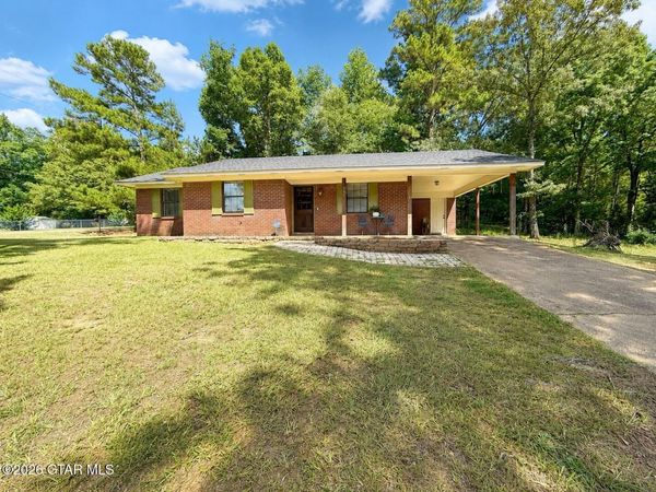 511 Deer Trail, Columbus, MS 39702