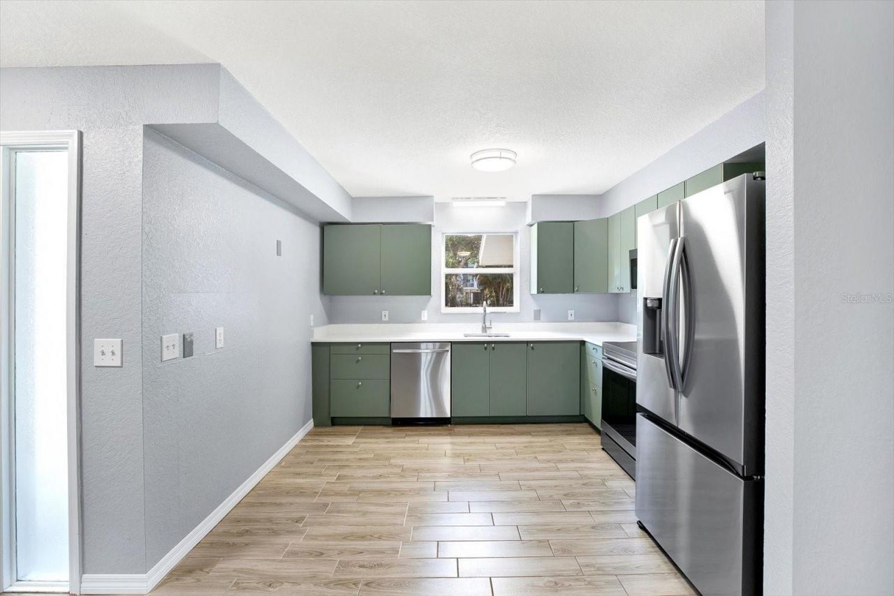 107 47th Avenue N, Saint Petersburg, FL 33703 Photo