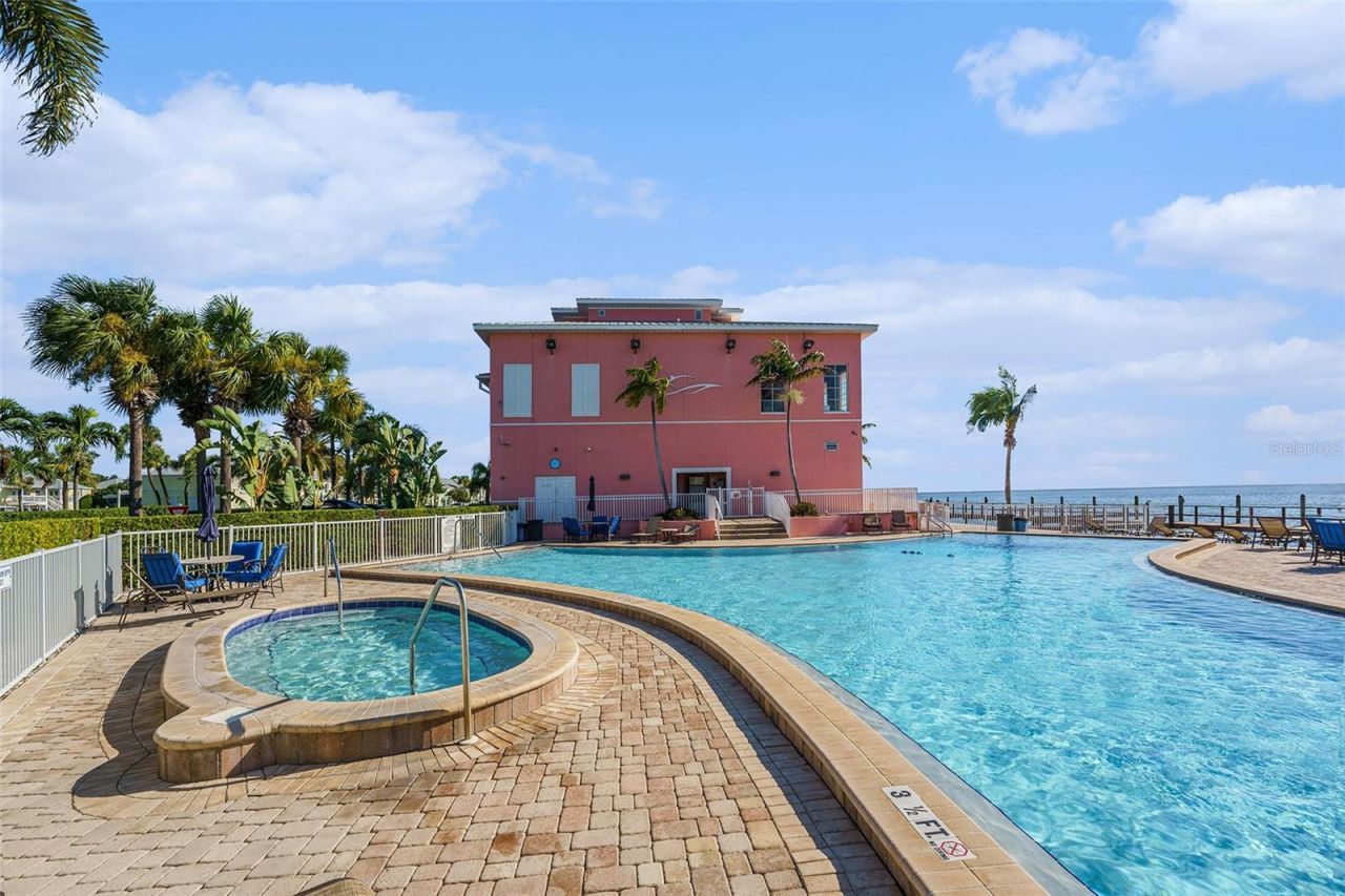5176 Salmon Drive Se, Unit A, Saint Petersburg, FL 33705 Photo
