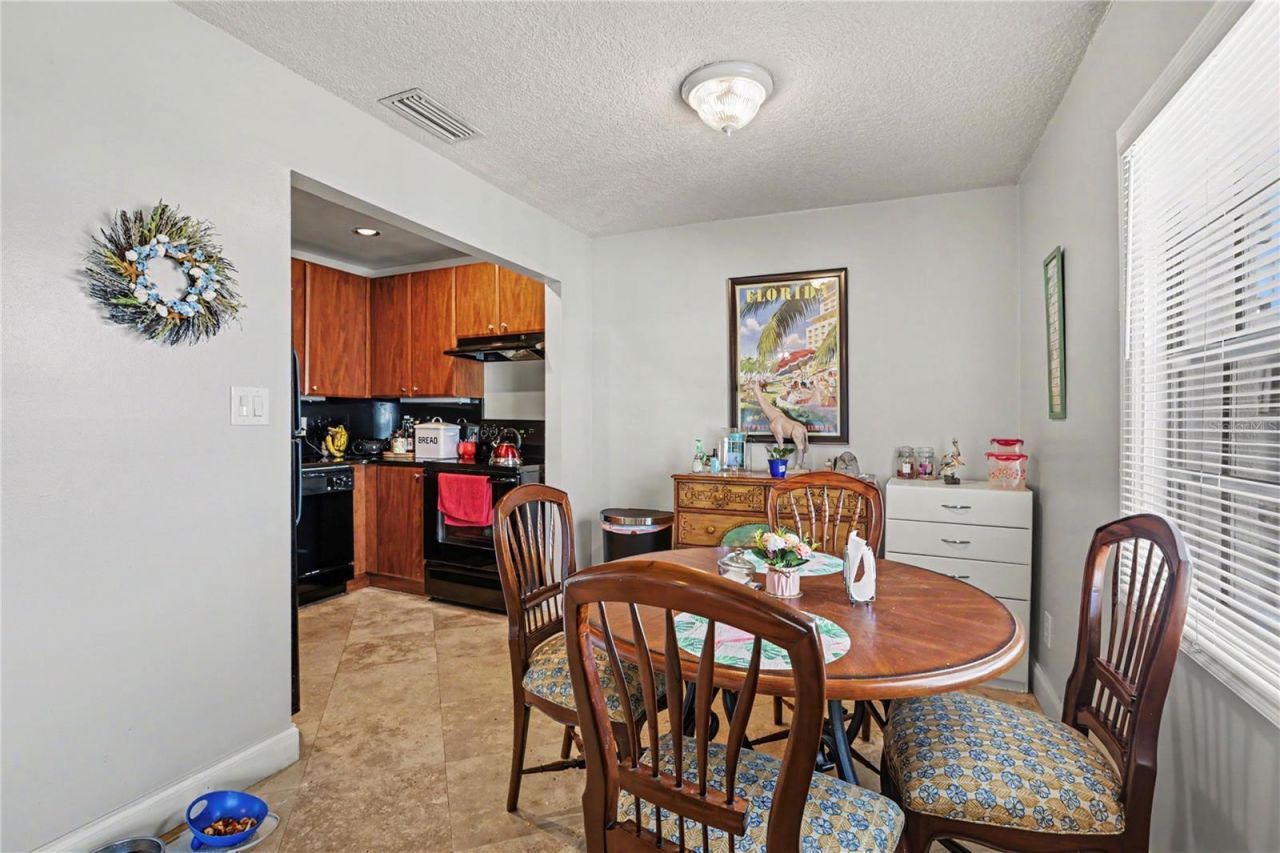 5176 Salmon Drive Se, Unit A, Saint Petersburg, FL 33705 Photo