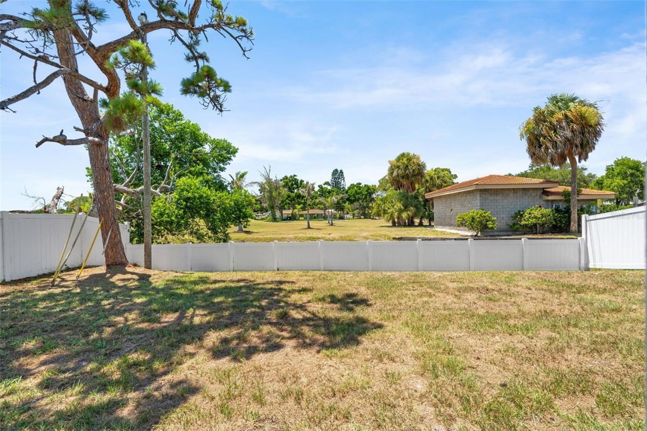 1801 Lakewood Drive S, Saint Petersburg, FL 33714 Photo