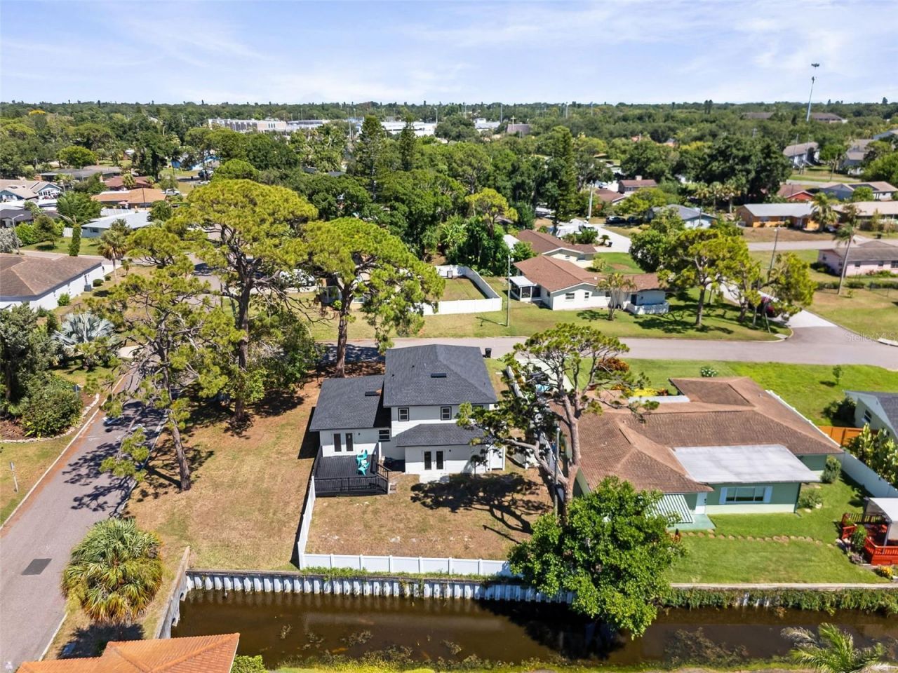 1801 Lakewood Drive S, Saint Petersburg, FL 33714 Photo