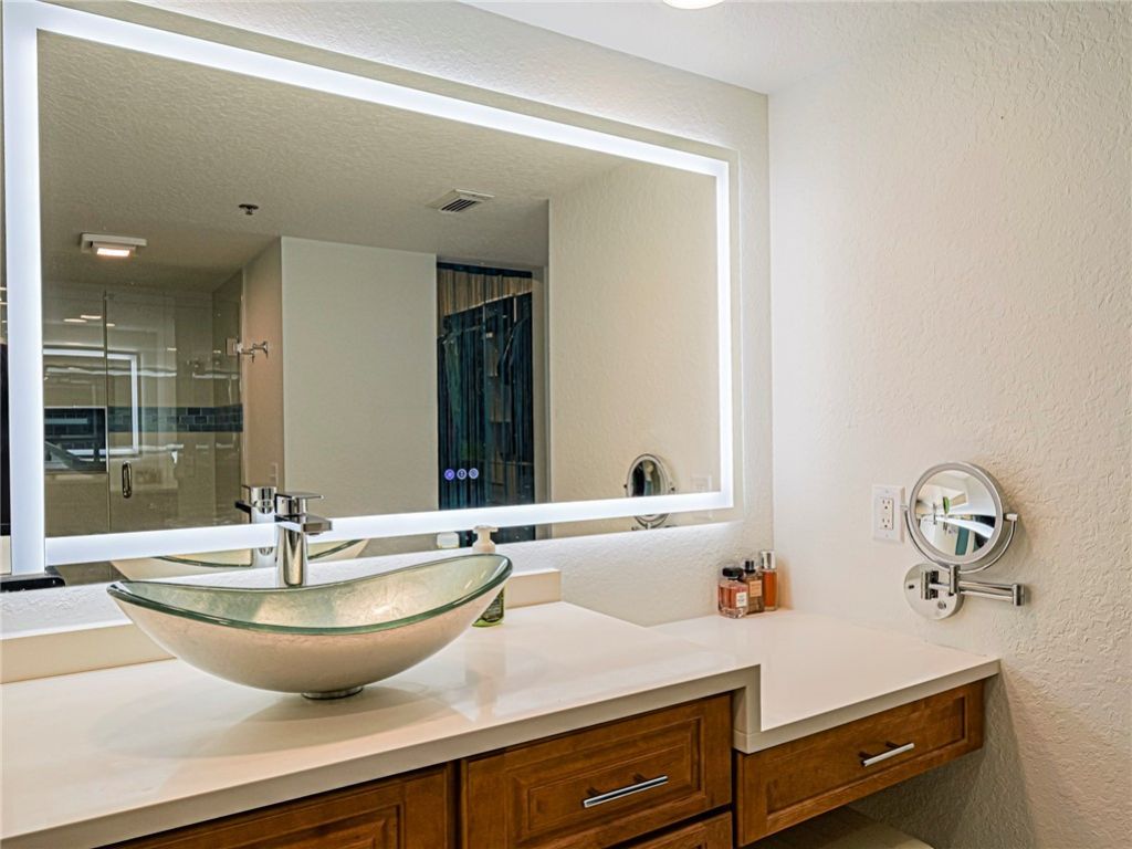 6005 River Run Drive, Unit 6005, Sebastian, FL 32958 Photo