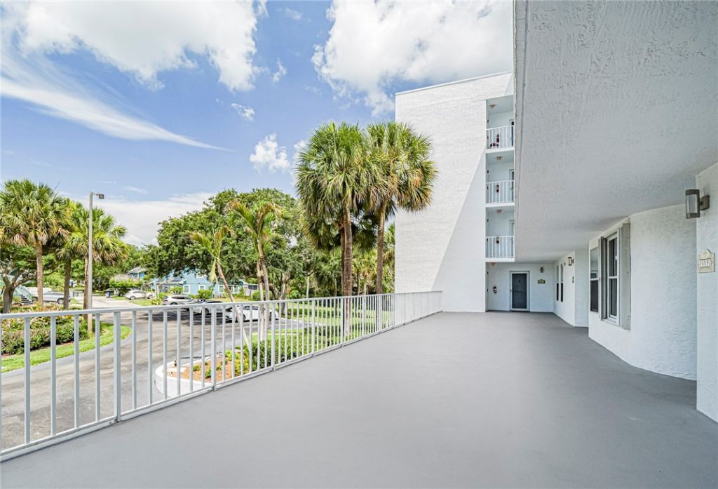 6005 River Run Drive, Unit 6005, Sebastian, FL 32958 Photo
