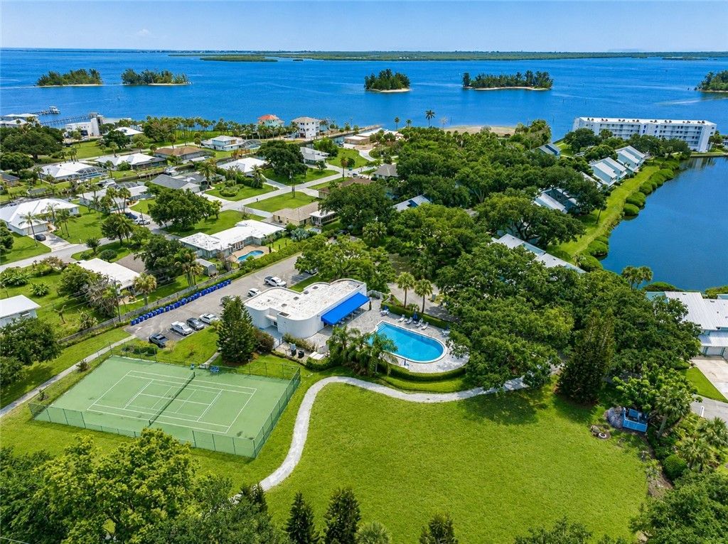6005 River Run Drive, Unit 6005, Sebastian, FL 32958 Photo