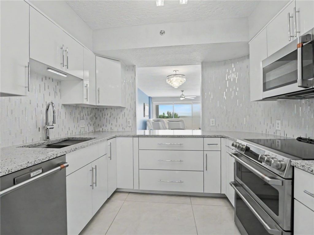 6005 River Run Drive, Unit 6005, Sebastian, FL 32958 Photo
