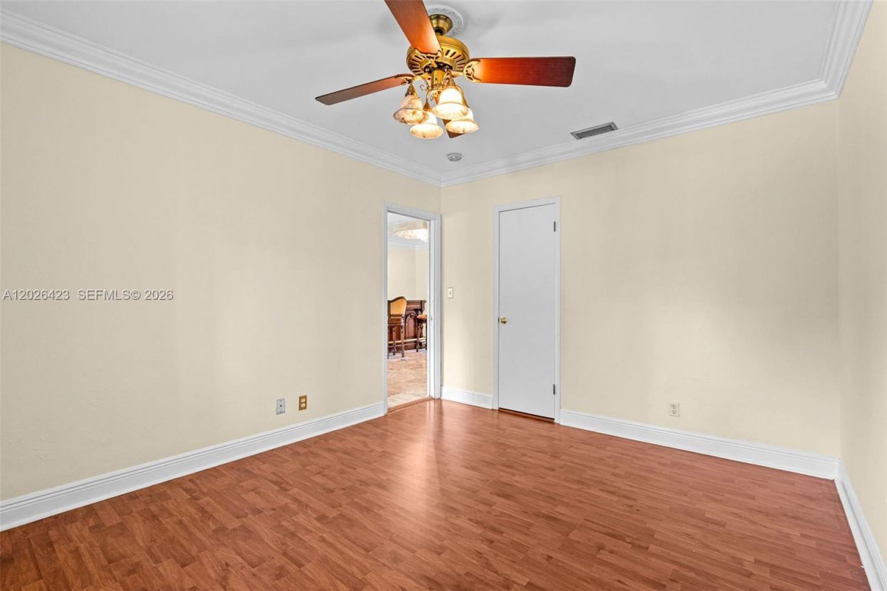730 NE 116th St , Biscayne Park, FL 33161 Photo