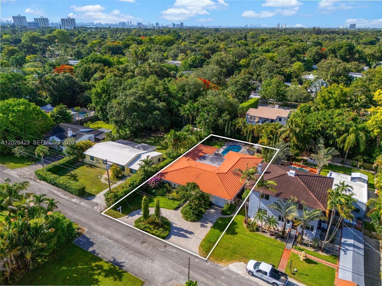 730 NE 116th St , Biscayne Park, FL 33161 Photo