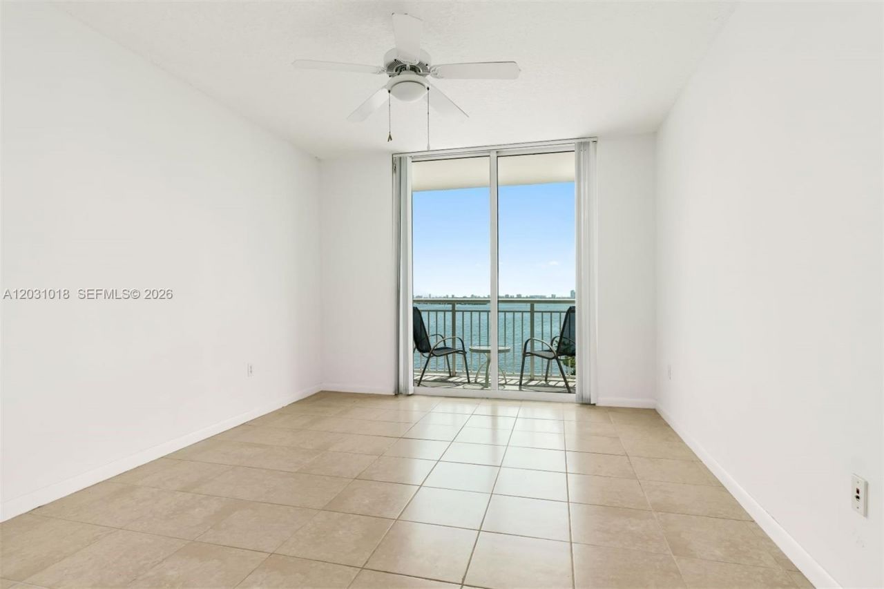 2000 N Bayshore Dr, Unit 420, Miami, FL 33137 Photo