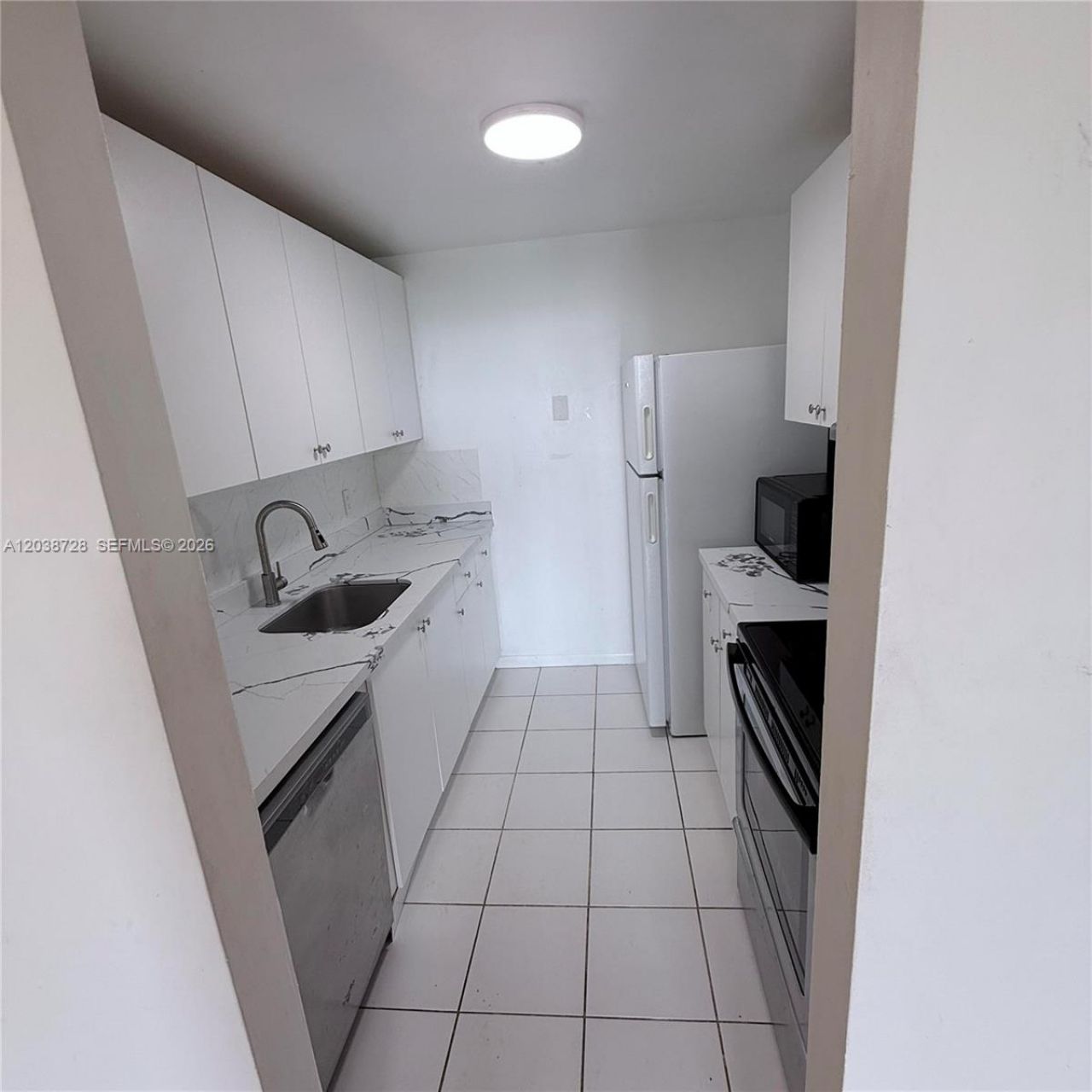 2350 NE 135th St, Unit 802, North Miami, FL 33181 Photo